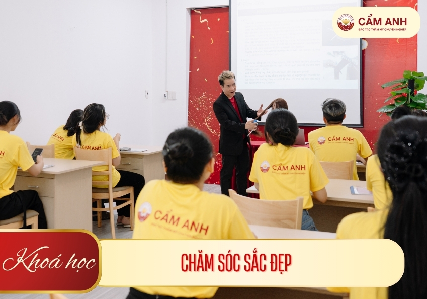 hoc-cham-soc-sac-dep-cam-anh